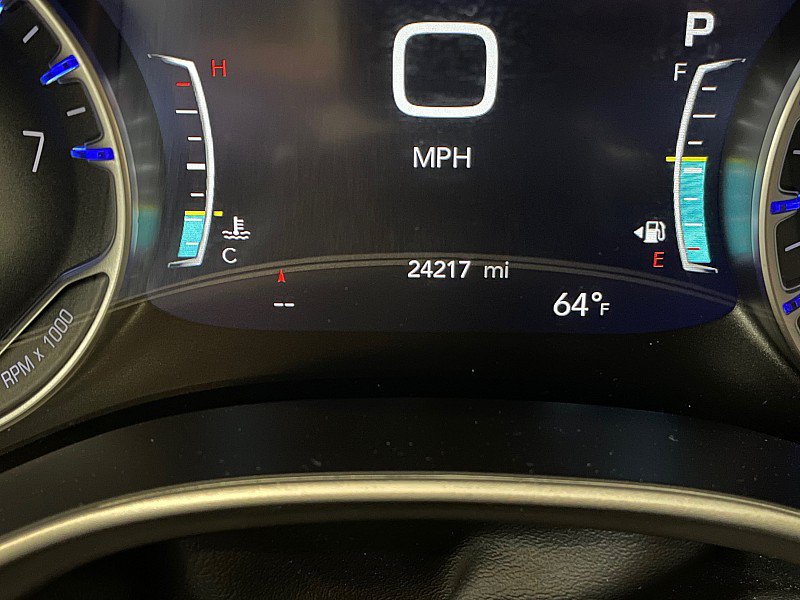 Used 2026 Chrysler Pacifica Select FWD image 19