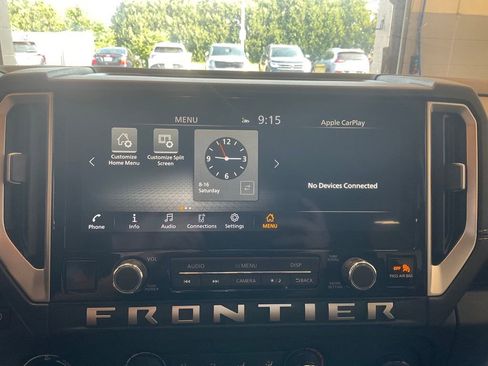 Used 2025 Nissan Frontier SV image 19