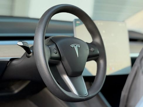 Used 2023 Tesla Model 3 Standard Range RWD image 13