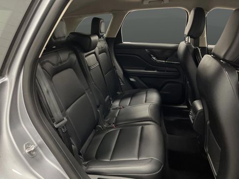 Used 2024 Lincoln Corsair AWD image 31