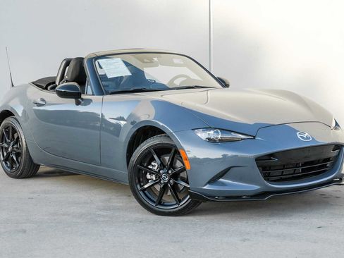 Used 2020 MAZDA MX-5 Miata Club image 7
