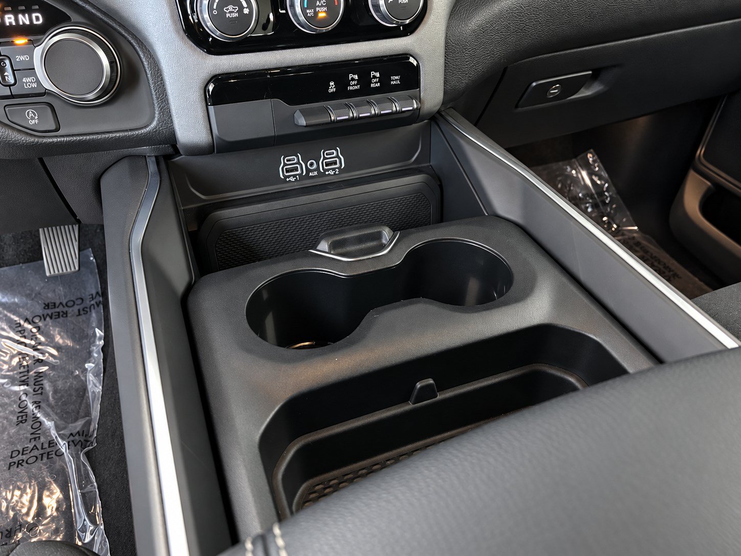 Used 2025 RAM 1500 Big Horn AWD/4WD image 16