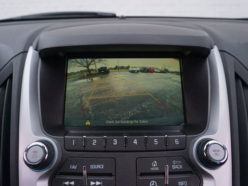 Used 2017 Chevrolet Equinox LT w/ Convenience Package FWD image 17