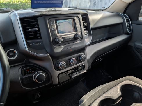Used 2019 RAM 1500 Big Horn RWD image 29