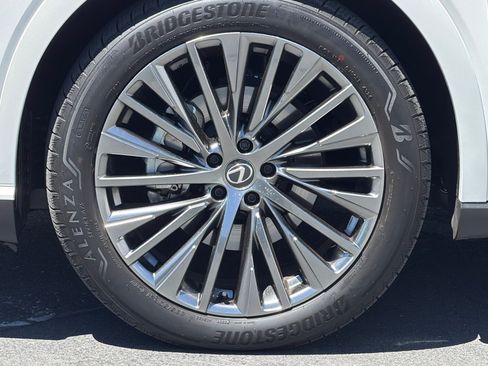 Used 2025 Lexus RX 450h AWD w/ Convenience Package image 38