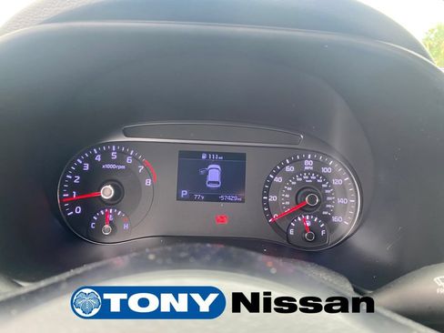 Used 2020 Kia Soul LX FWD image 15