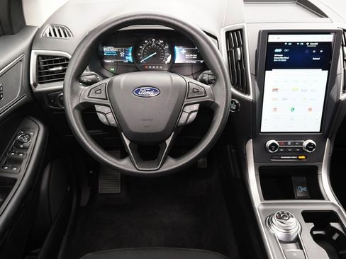 Used 2024 Ford Edge SE w/ Black Appearance Package image 26