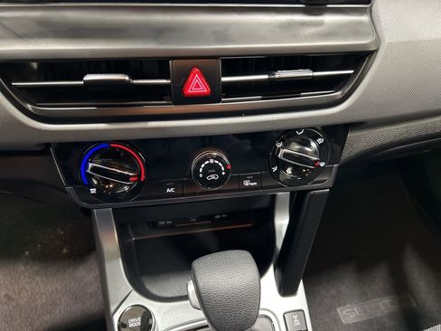 Used 2025 Kia Seltos LX image 21