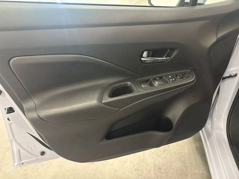 Used 2025 Nissan Versa SV w/ Trunk Package FWD image 11