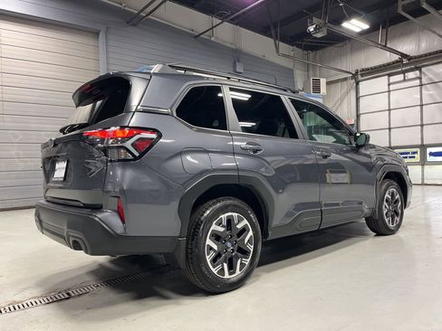 Used 2026 Subaru Forester Premium image 9