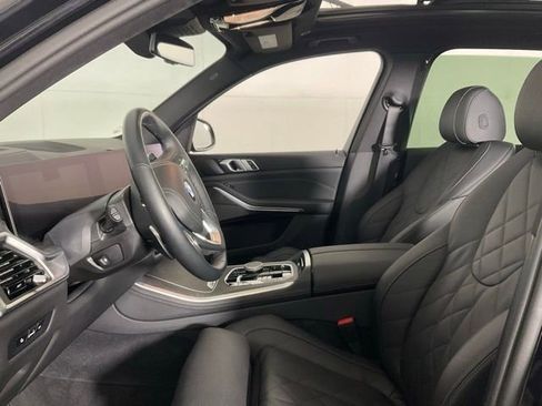 Certified 2025 BMW X5 xDrive50e w/ Premium Package AWD/4WD image 28