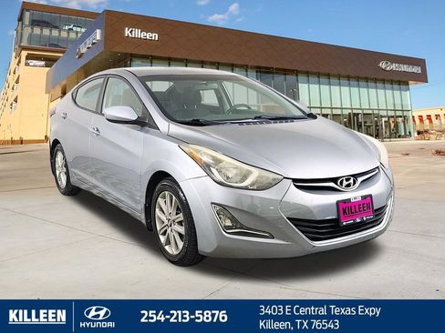 Used 2014 Hyundai Elantra SE w/ Option Group 02 FWD image 1