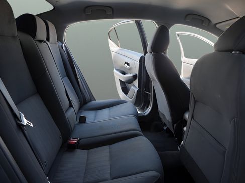 Used 2021 Nissan Sentra SV FWD image 14