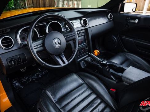 Used 2009 Ford Mustang Shelby GT500 RWD image 2