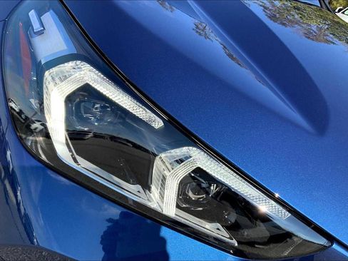 Used 2025 BMW X1 xDrive28i w/ Technology Package image 13