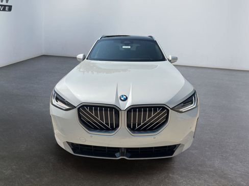 Used 2025 BMW X3 xDrive30i w/ Premium Package image 10