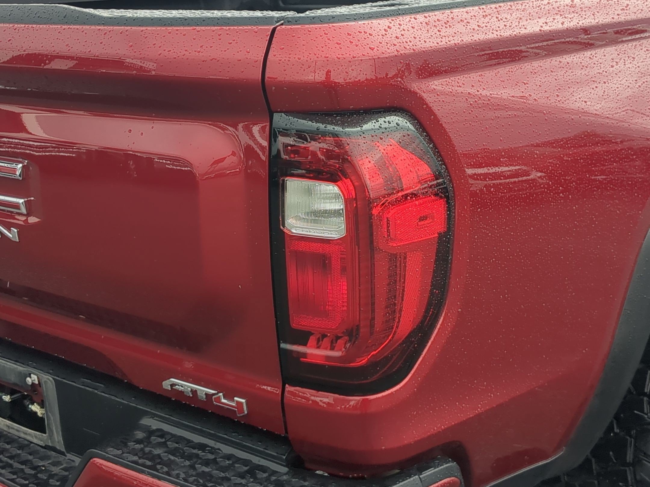 Used 2024 GMC Canyon AT4 w/ AT4 Premium Package AWD/4WD image 11