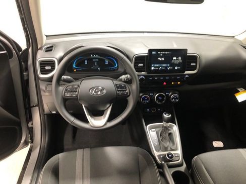 New 2026 Hyundai Venue SEL image 28