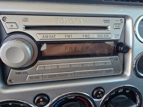 Used 2007 Toyota FJ Cruiser 4WD image 62