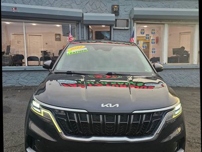 Used 2022 Kia Carnival LX