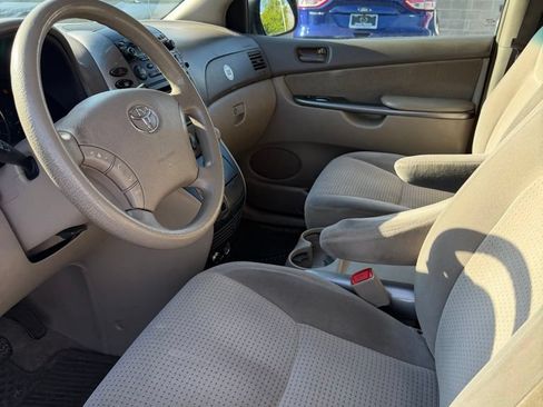 Used 2006 Toyota Sienna LE FWD image 7