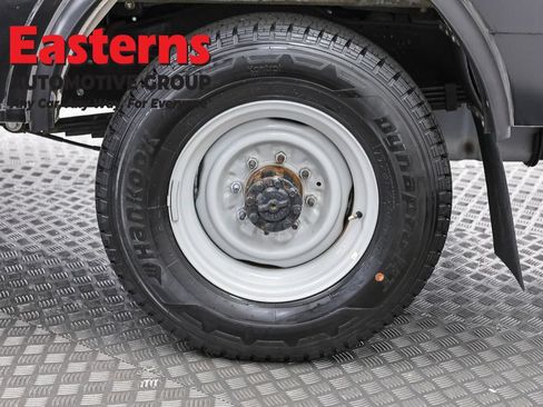 Used 2023 Ford E-350 and Econoline 350 Super Duty w/ Power Windows & Locks Group RWD image 31