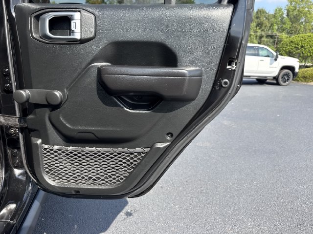 Used 2021 Jeep Gladiator Sport AWD/4WD image 27