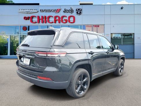 Certified 2024 Jeep Grand Cherokee Limited w/ Luxury Tech Group II AWD/4WD image 4