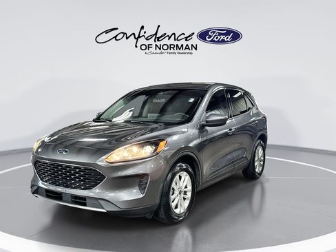 Used 2021 Ford Escape SE FWD image 3