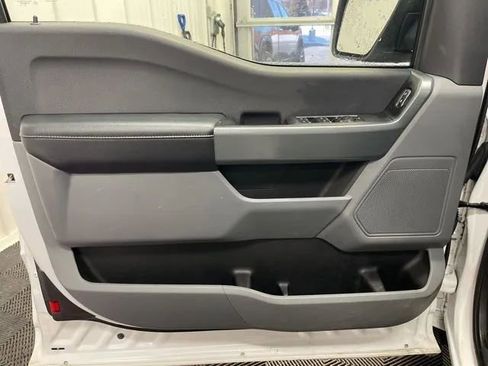 Used 2022 Ford F150 XLT w/ Trailer Tow Package image 9