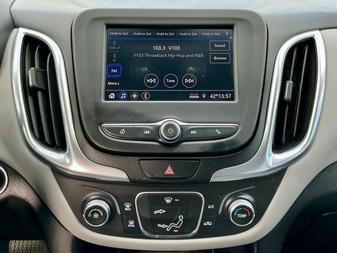 Used 2021 Chevrolet Equinox LT image 33