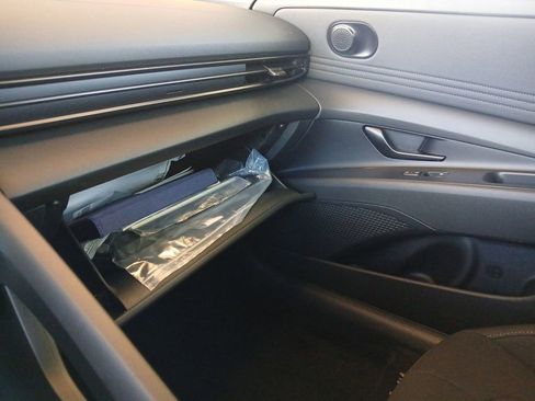 New 2026 Hyundai Elantra Sport FWD image 19