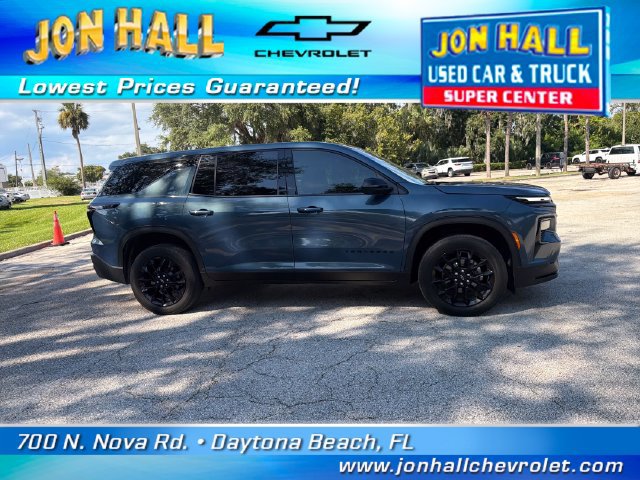 Used 2024 Chevrolet Traverse LS w/ Midnight/Sport Edition AWD/4WD image 15