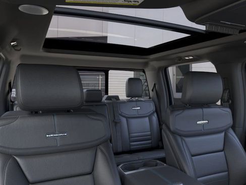 New 2026 Ford F250 Platinum w/ Tremor Off-Road Package image 22