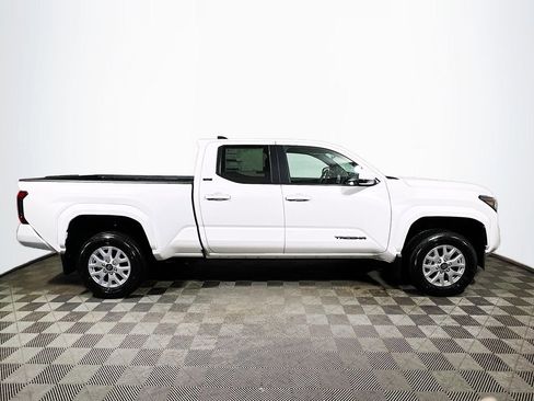 New 2026 Toyota Tacoma SR5 AWD/4WD image 9