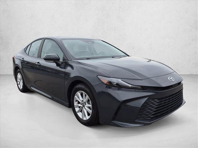 Used 2025 Toyota Camry LE FWD image 3