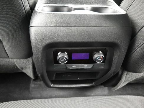 Used 2024 Chevrolet Traverse LS FWD image 44