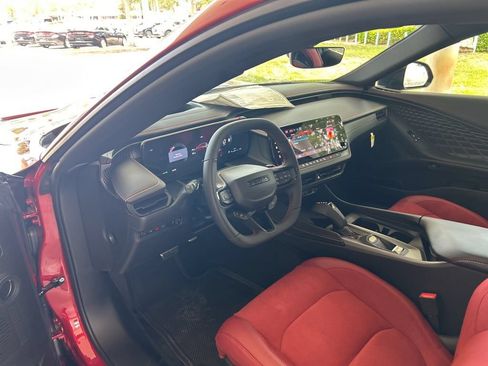 Used 2025 Dodge Charger R/T Scat Pack w/ Track Pack AWD/4WD image 7