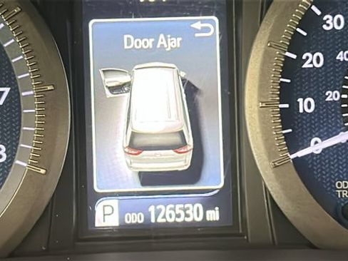 Used 2019 Toyota Sienna XLE FWD image 18
