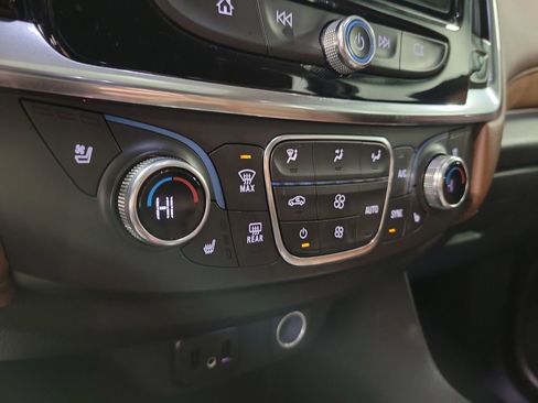 Used 2019 Chevrolet Traverse High Country image 18