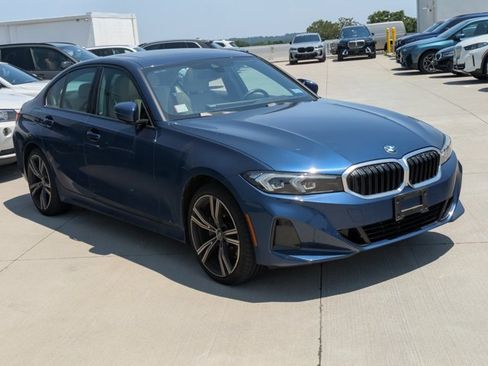 Used 2023 BMW 330i xDrive Sedan w/ Premium Package AWD/4WD image 3