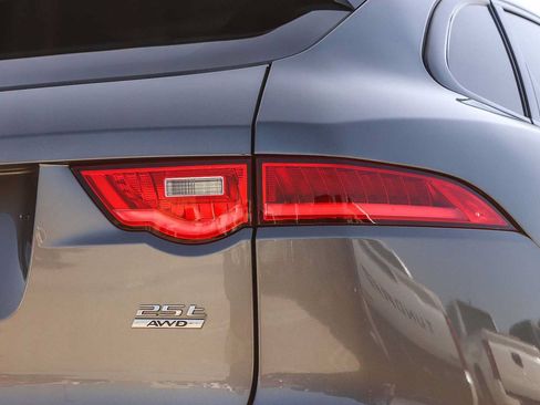 Used 2020 Jaguar F-PACE Premium AWD/4WD image 10