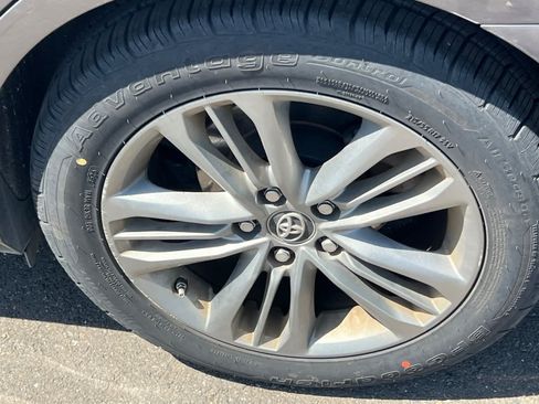Used 2017 Toyota Camry SE FWD image 22