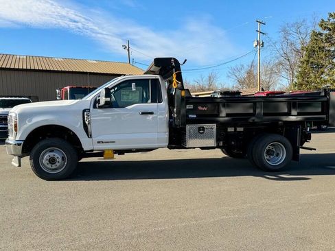 Used 2024 Ford F350 XLT AWD/4WD image 6