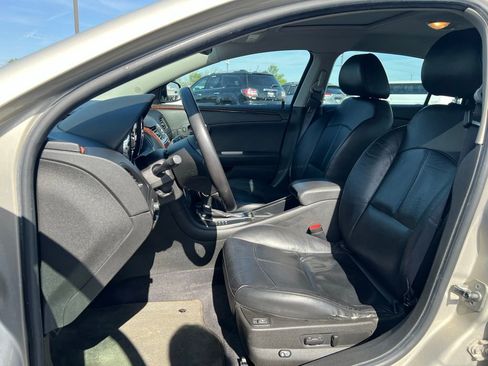 Used 2012 Chevrolet Malibu LTZ image 7