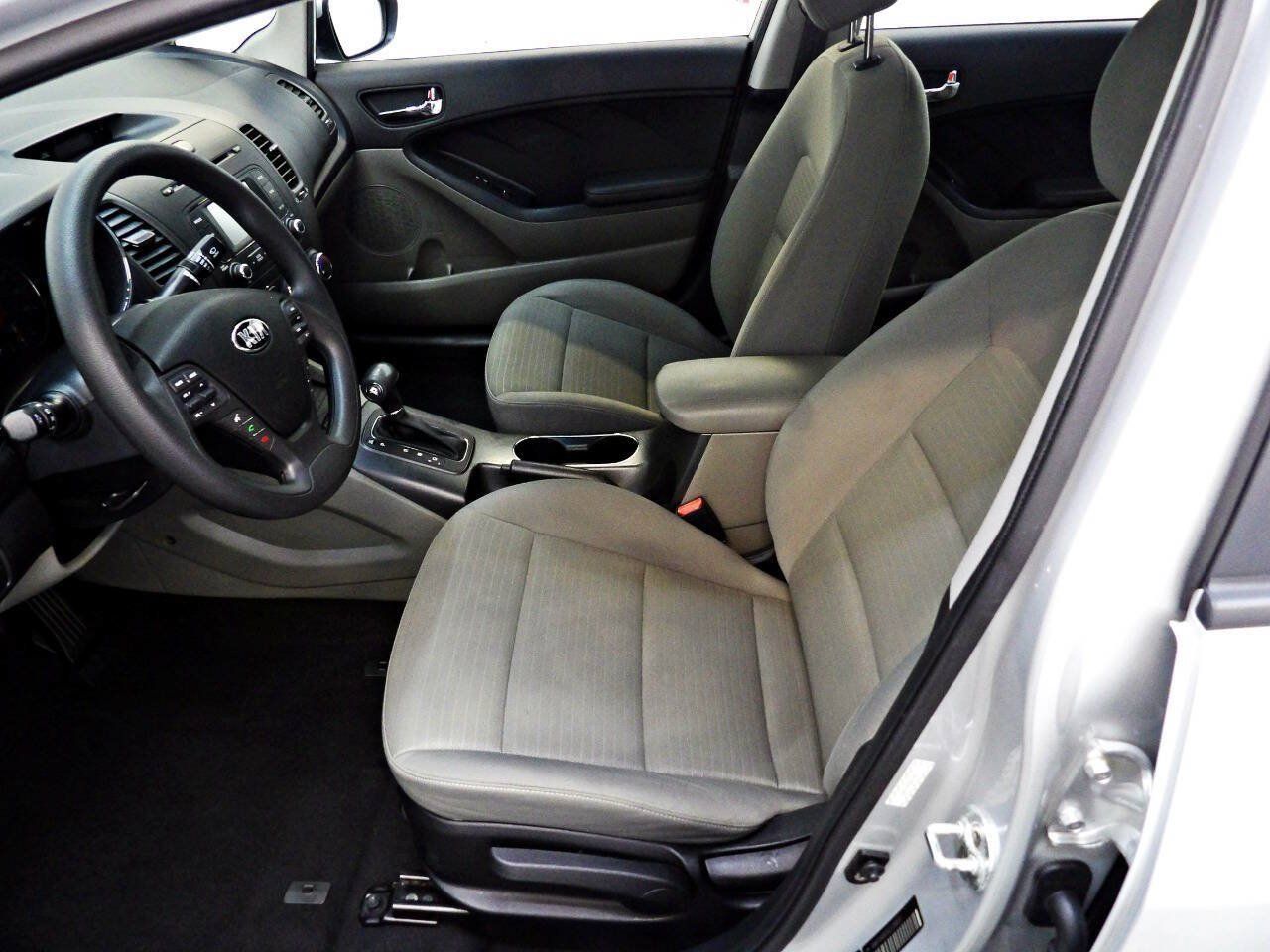 Used 2016 Kia Forte LX w/ LX Popular Package FWD image 8