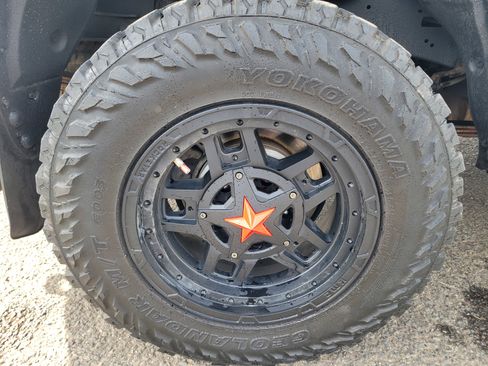 Used 2016 Toyota Tundra SR5 AWD/4WD image 11