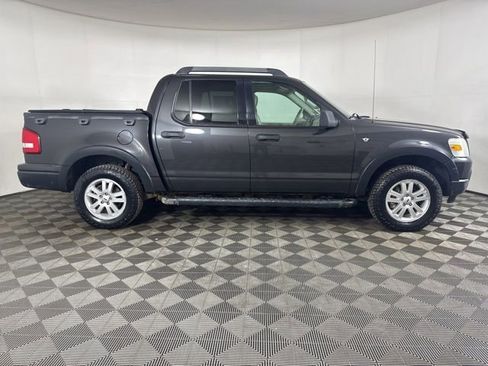Used 2007 Ford Explorer Sport Trac XLT image 2