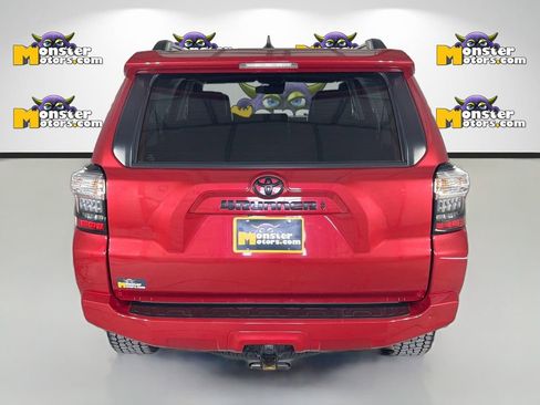 Used 2022 Toyota 4Runner SR5 Premium w/ Moonroof Package AWD/4WD image 6