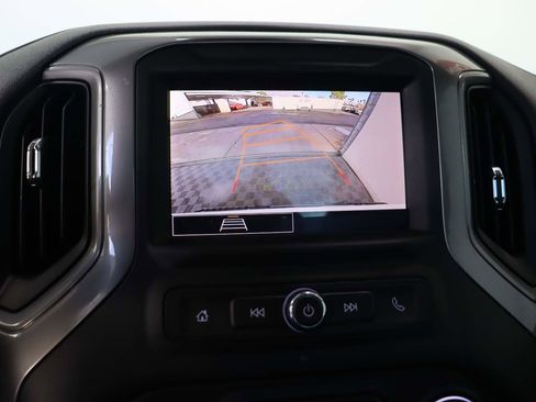 Used 2026 Chevrolet Silverado 1500 W/T image 12